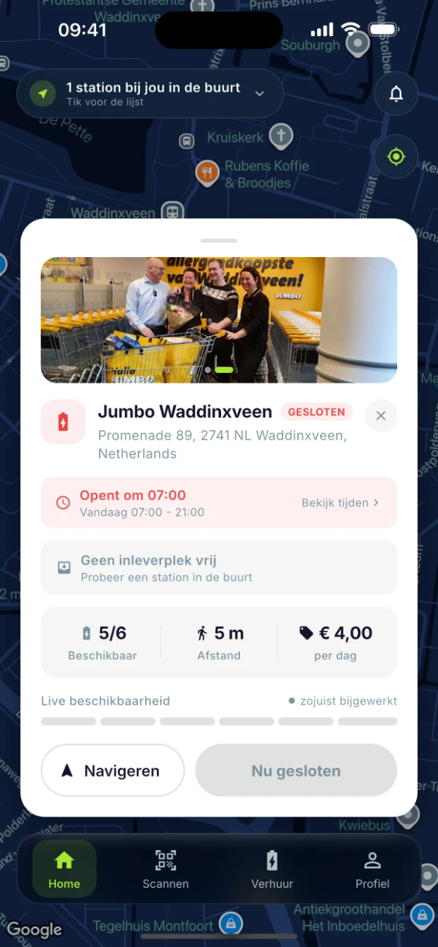 Locatiedetail in de Airvall-app met openingstijden en beschikbare powerbanks